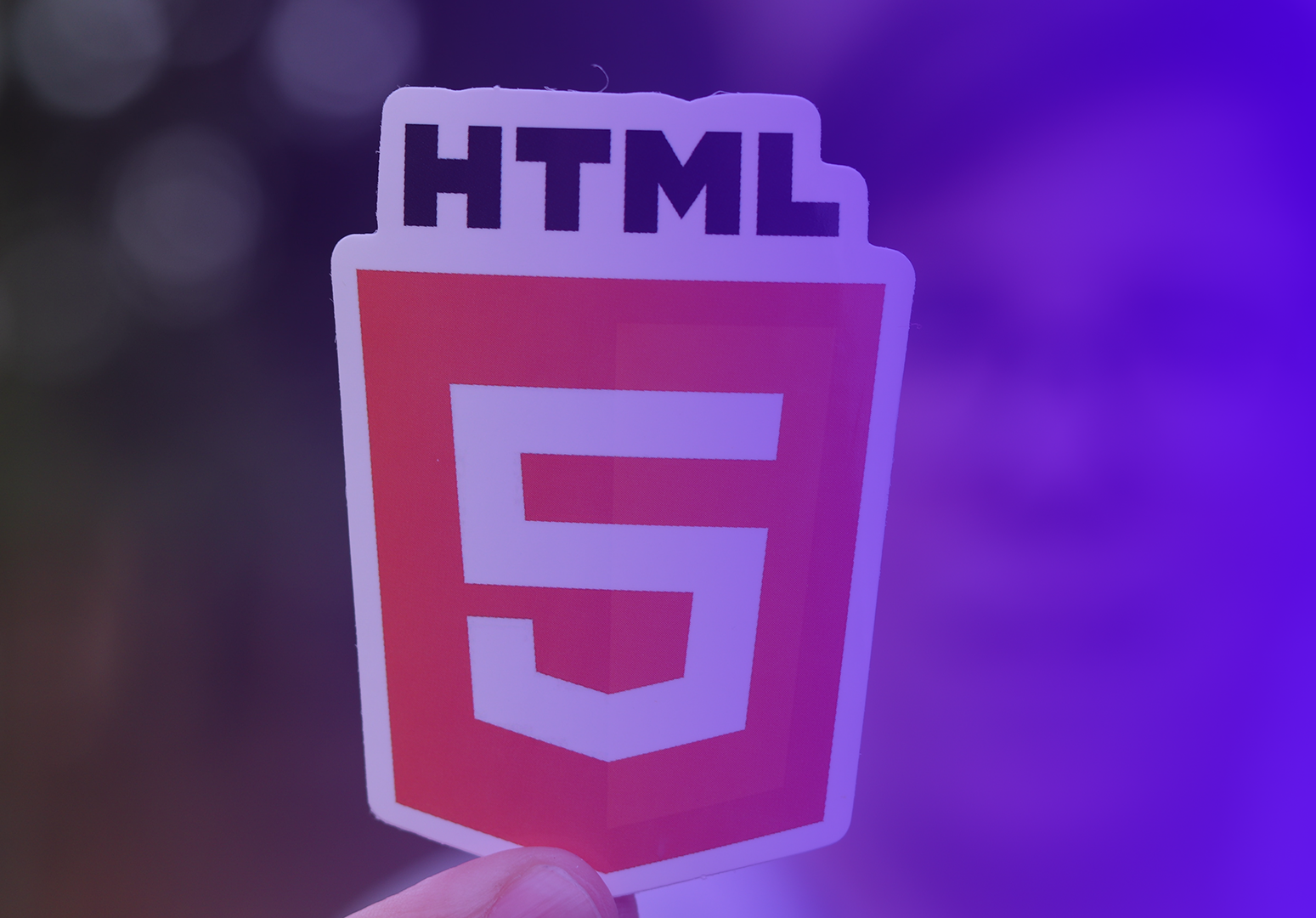 تطوير الواجهة الأمامية: أساسيات HTML